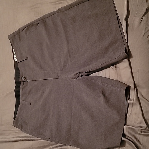 Volcom 4 way stretch surf and turf shorts - Picture 1 of 1